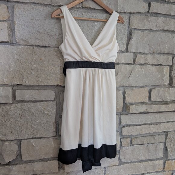 Empire waist knee-length dress - Picture 1 of 5